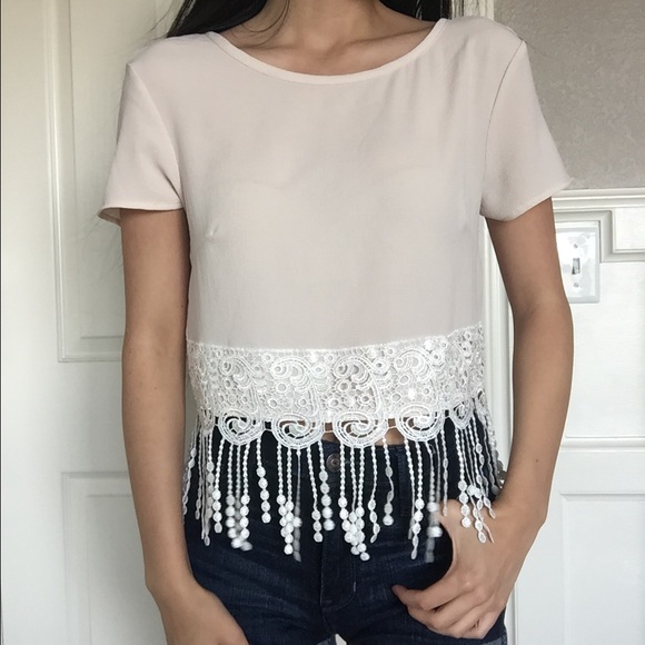 SOLD NWT Cute Beige Fringe Cropped Top - Picture 1 of 2