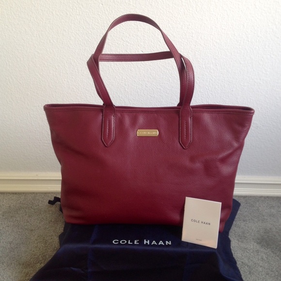 Cole Haan Handbags - 🇺🇸LABOR DAY WEEKEND SALE🇺🇸 Huntley Fall Tote