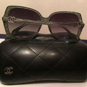 CHANEL sunglasses