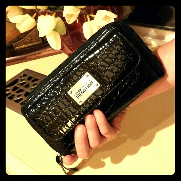 Kenneth Cole Reaction Women's Urban Organizer