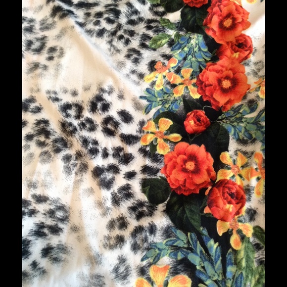 Floral and cheetah print pencil dress w/ open back - Picture 4 of 4