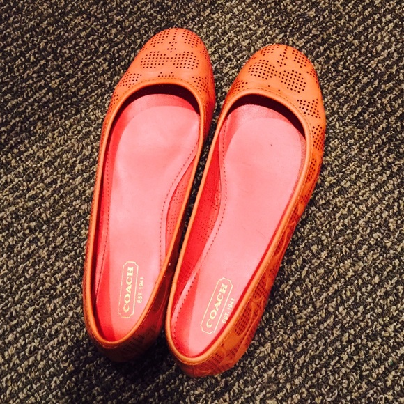 Coach flats