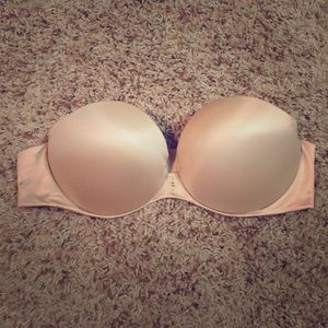 Silky tan strapless push up bra 💛✨
