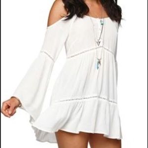 kendall & kylie flowy dress (IN MAROON)