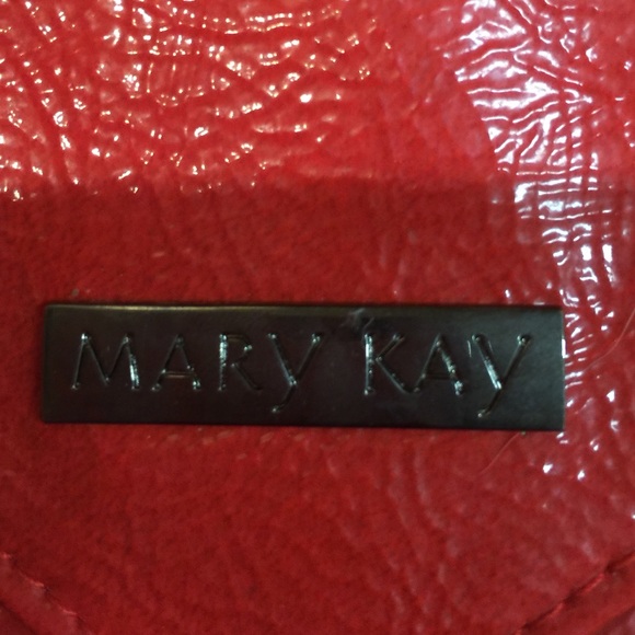 Small Mary Kay make up bag - Picture 2 of 3