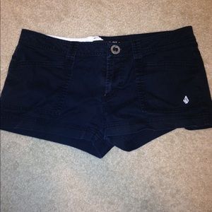 Volcom black shorts