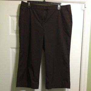 NY and Co. Stretch Brown Capris- size 14