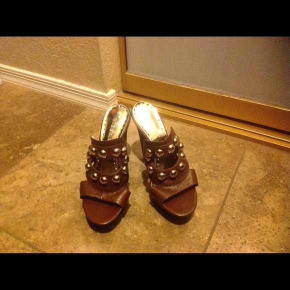 Size 6 - Picture 4 of 4