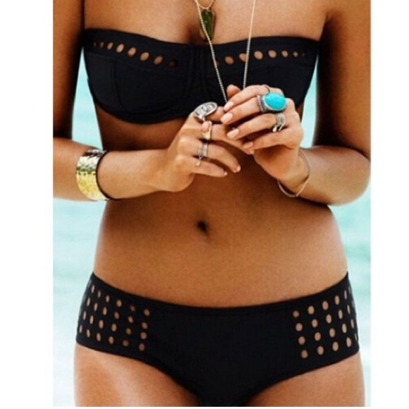 Cute black bandeau swim suit!