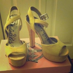 6 inch NUDE FELT Brash High Heels (size 6 US)