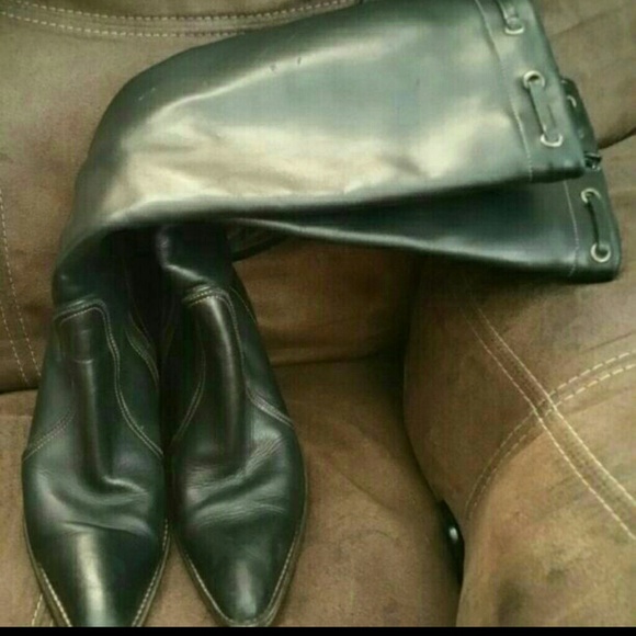 Authentic Coach boots - Picture 2 of 3