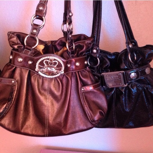 Kathy Van Zeeland Handbags❤️