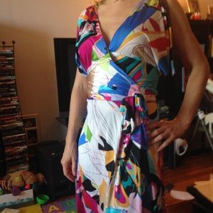 DVF iconic wrap dress in fun print!