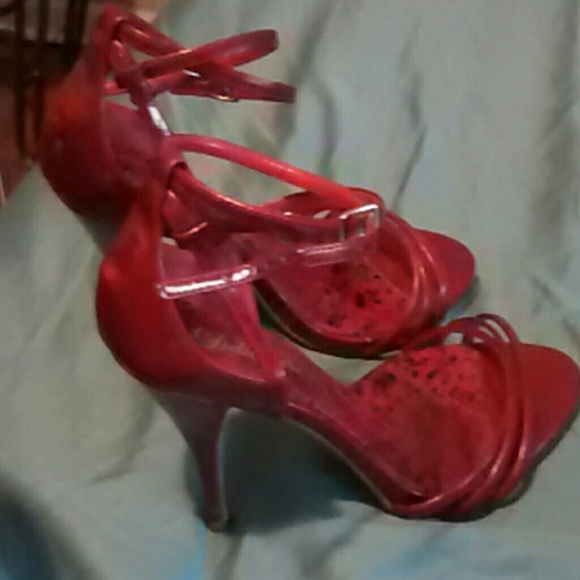 Shoes - Picture 4 of 4