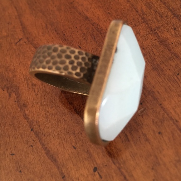 Ring - Picture 3 of 4