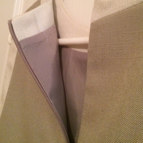 Dress - Picture 4 of 4