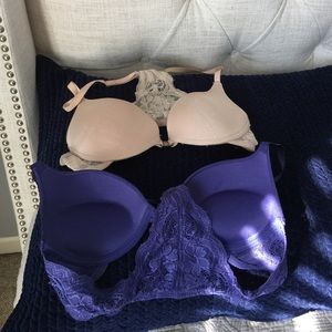 32B Lace Racerback Bras NWOT