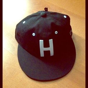 The Herschel supply co brand Hat🙇