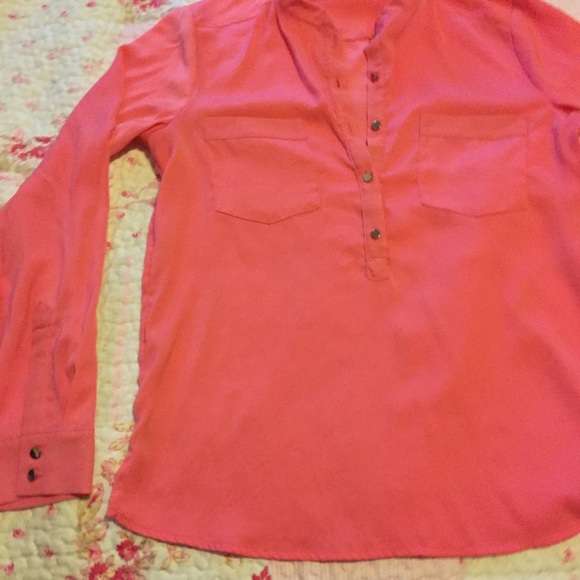 Cute silky button down - Picture 3 of 3