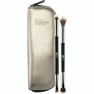 IT Cosmetic Brushes 
Dual-Ended Eye Shadow Brushes