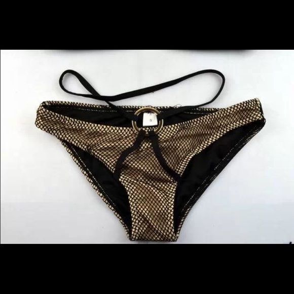 Sold in bundle - Picture 2 of 4