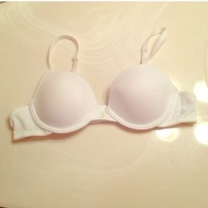 White aerie bra!