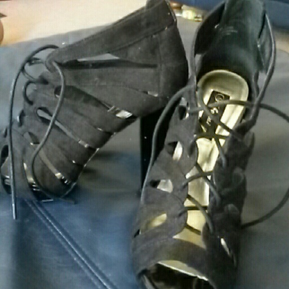 Lace up heels - Picture 2 of 4