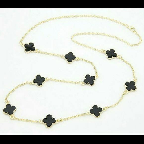 Clover Necklace
