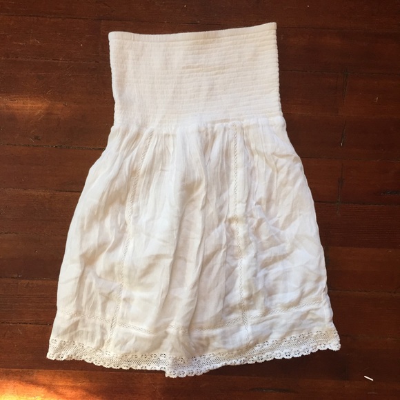 Strapless white beach dress