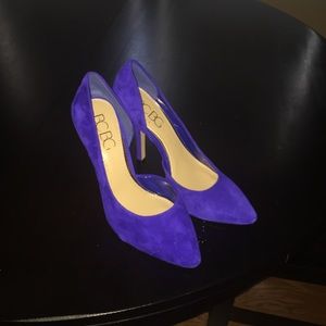 BCBG d'orsay pumps