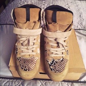 Zara wedge sneaker with box (only wore twice)
