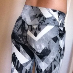 Nike 3/4 cropped leggings