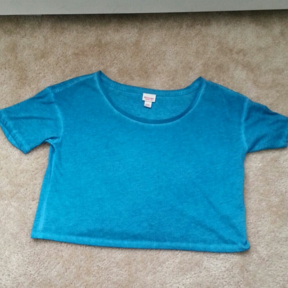 Green crop top