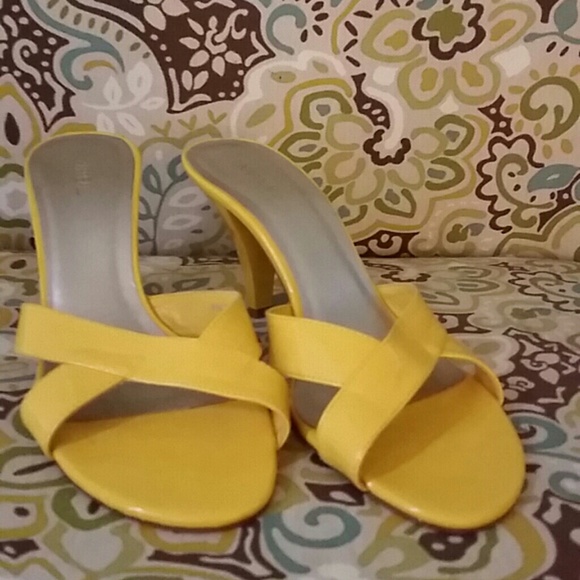 Super cute yellow sandals