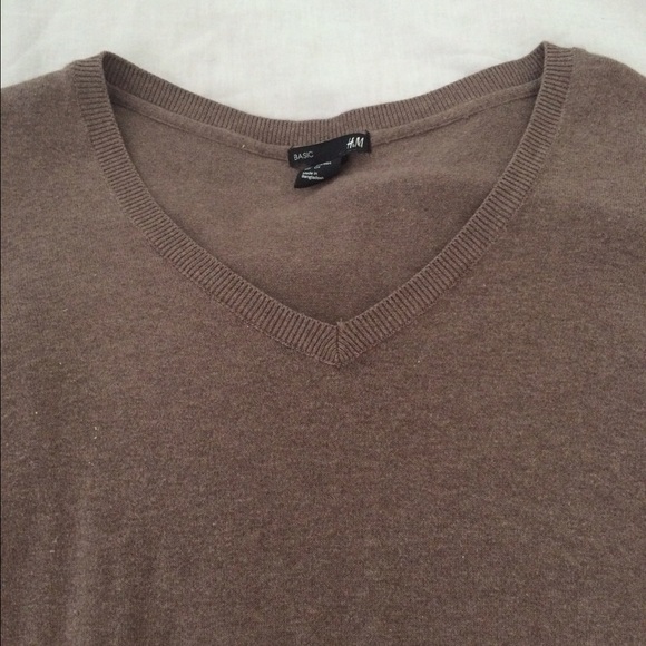 H&M sweater - Picture 2 of 4