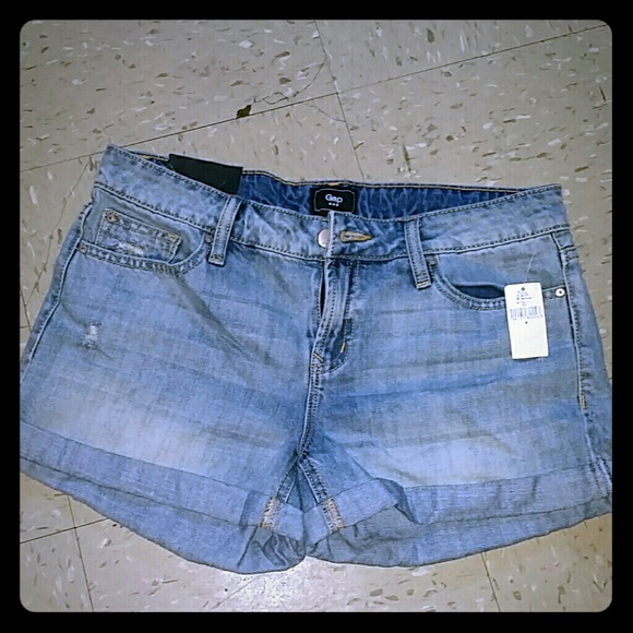 Gap shorts