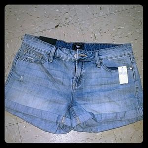 Gap shorts