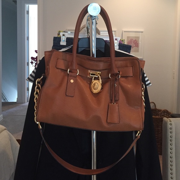 Michael Kors Hamilton Satchel in "luggage"