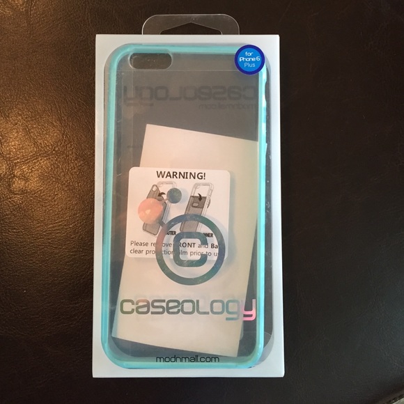 💙BLUE IPHONE 6 PLUS CASE💙