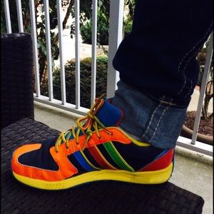 Sneakers/Tennis Shoes (women's)