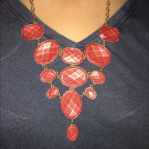 Peach necklace in great condition