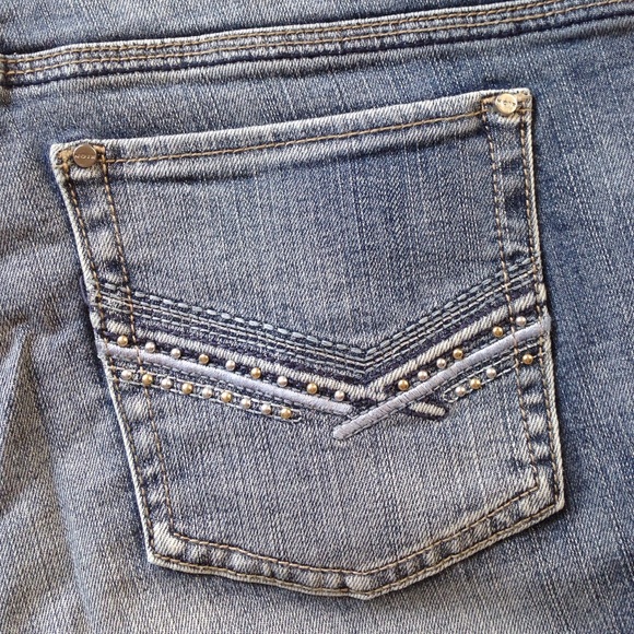 💲sold💲WHBM Noir Light Wash Boot Leg - 2R - Picture 3 of 3