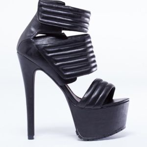 BNIB Carmelo by Jennifer Chou Sexy Platform Heels