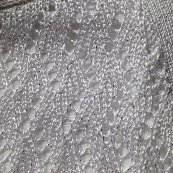 💲sold💲NWT WHBM White Knit Top - Picture 2 of 4