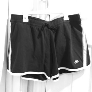 Nike Fit Dry Shorts Large Black White Soft Stretch