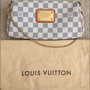 Louis Vuitton Clutch