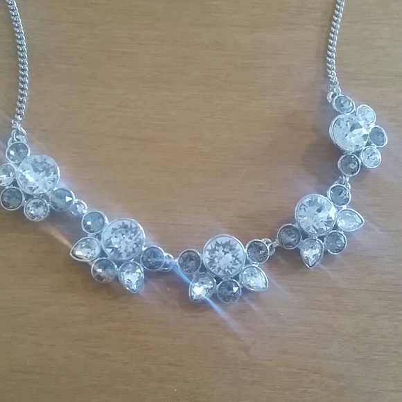 Never worn crystal necklace