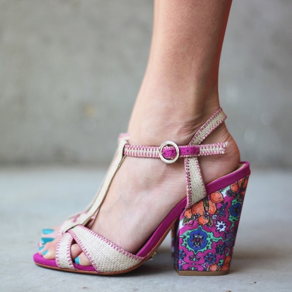 SCHUTZ Shoes - Schutz heeled sandal