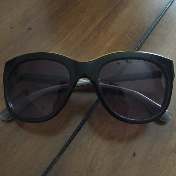 Marc Jacobs Sunnies SOLD