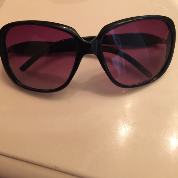 Oscar de la renta sunglasses - Picture 1 of 3